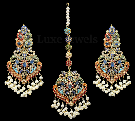 Armeena Earrings & Teeka