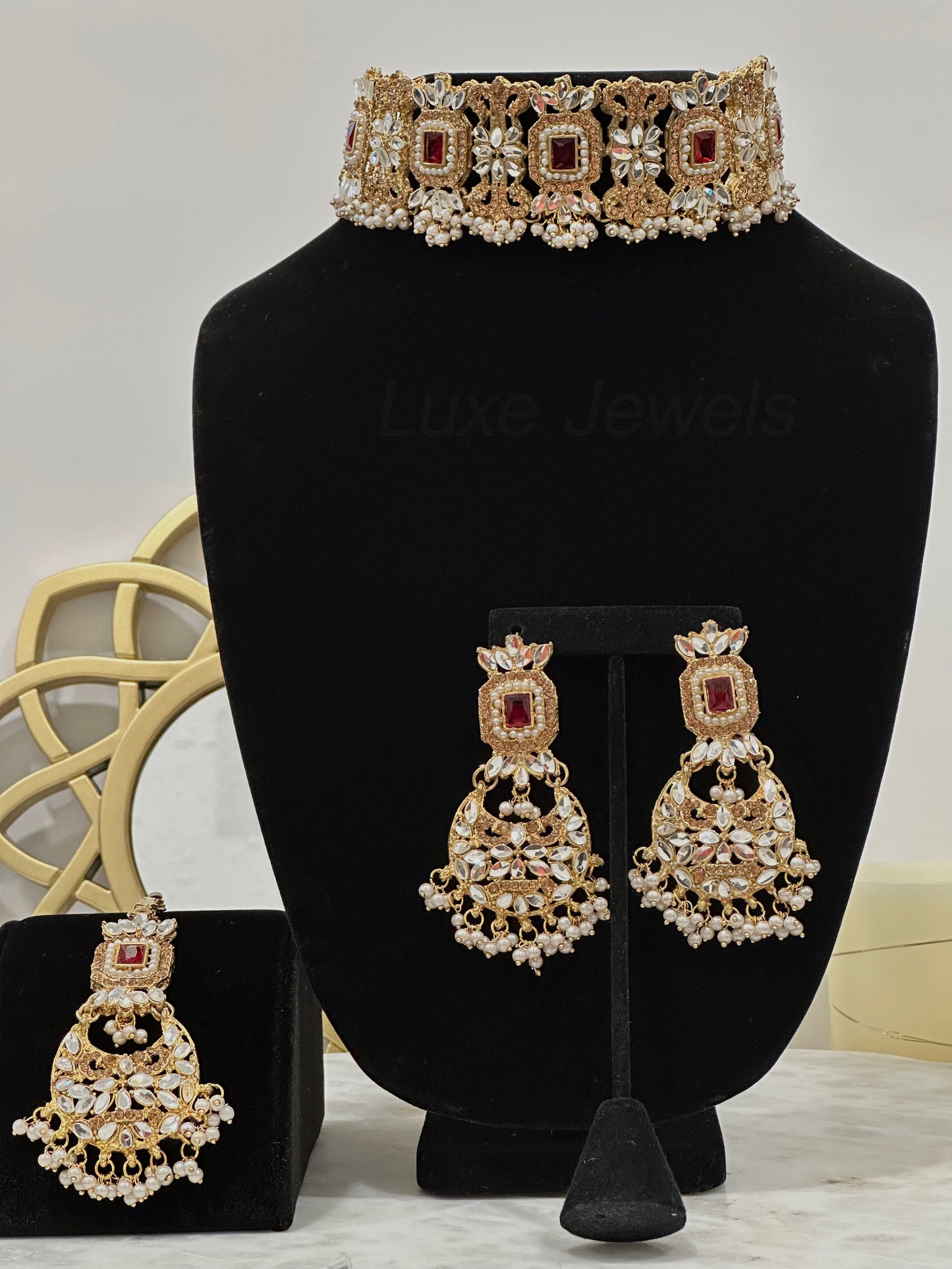 Zareen Choker Set Red