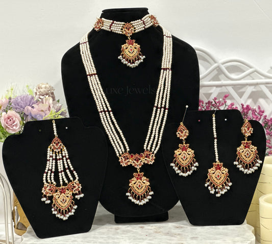 Manaal Mala Set Red